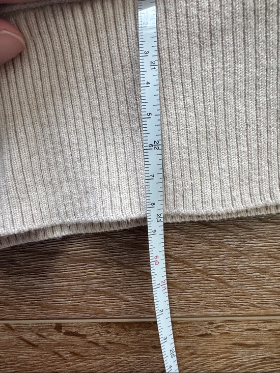 OUI Women's V-Neck Lightweight Cream Sweater - Picture 7 of 8